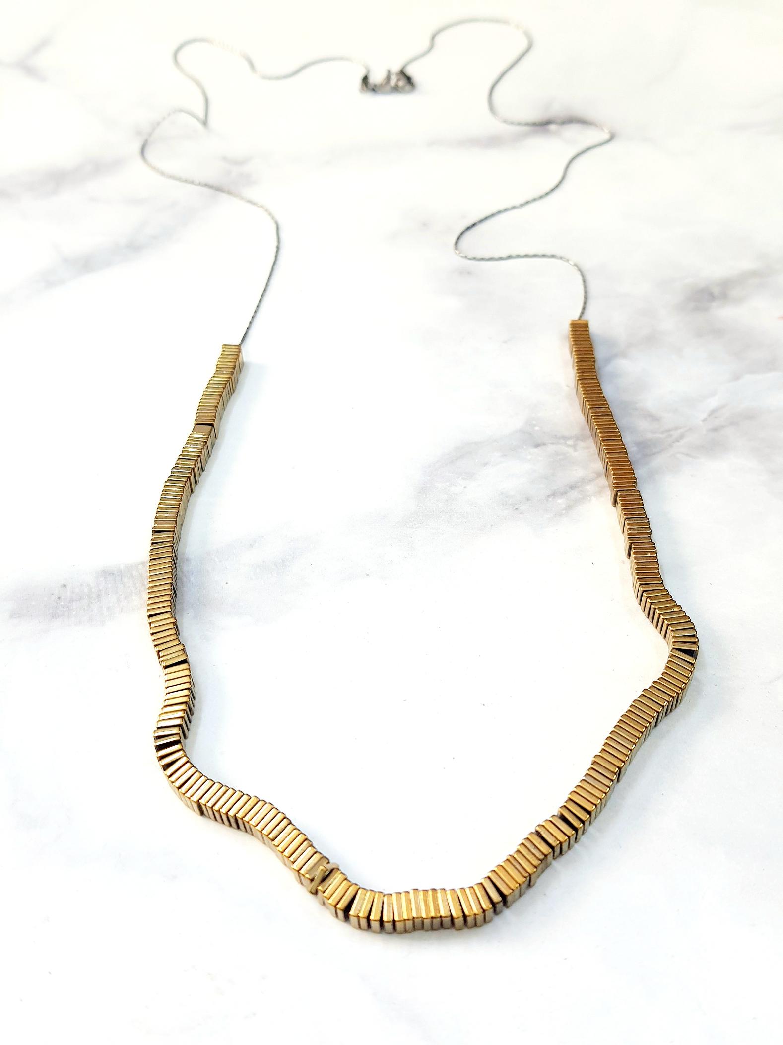 שרשרת משושי המטייט מוזהבת ארוכה