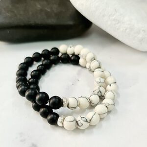 צמיד black & white במבצע