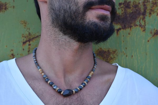 ⁦שרשרת אדמה ואבן פיריט⁩ – תמונה ⁦3⁩
