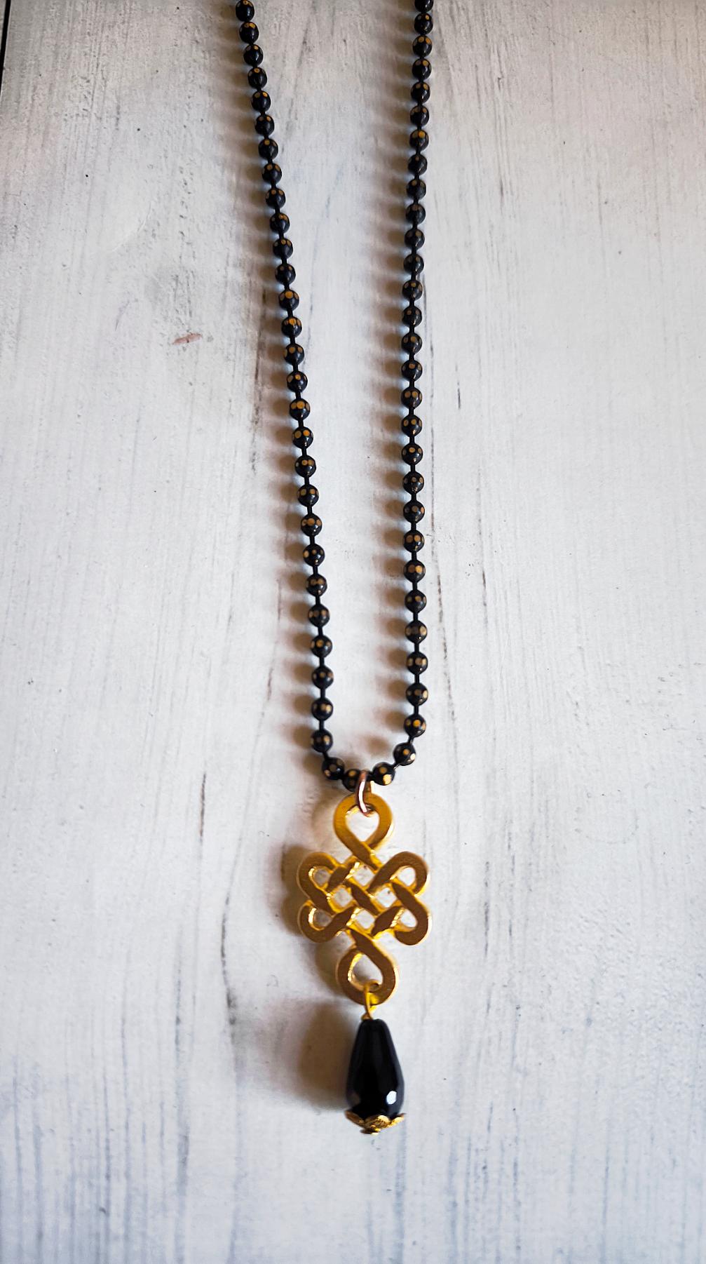 שרשרת דיסקית שחורה עם תליון אין סוף – תמונה 5