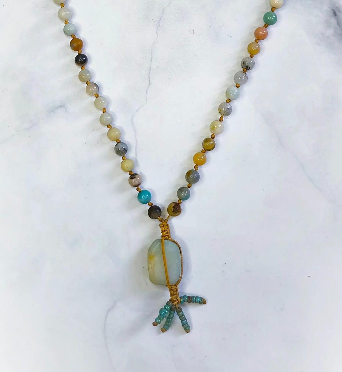 שרשרת מאלה אמזונייט